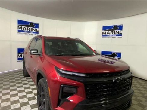 Certified 2024 Chevrolet Traverse RS w/ LPO, Floor Liner Package image 3