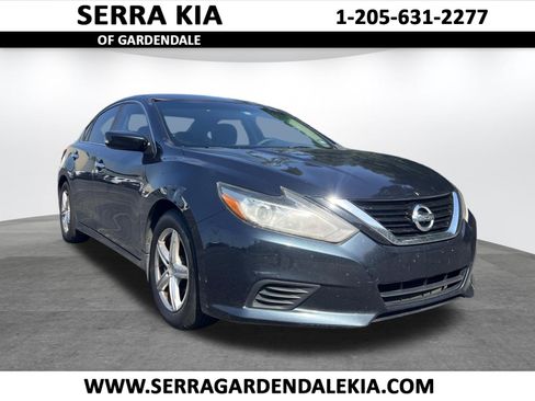 Used 2017 Nissan Altima 2.5 S w/ Power Driver Seat Package FWD image 1