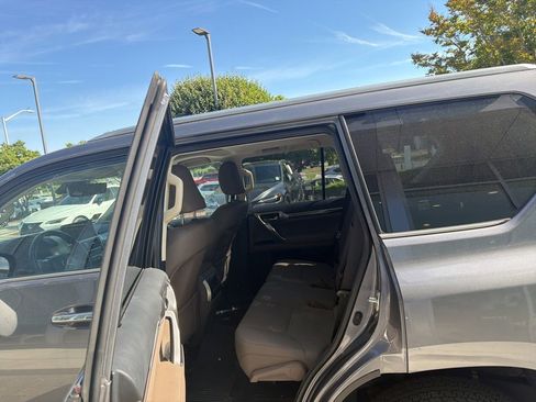 Certified 2023 Lexus GX 460 Premium w/ Premium Package AWD/4WD image 22