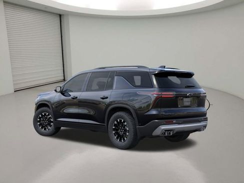 New 2026 Chevrolet Traverse Z71 w/ Enhanced Driving Package AWD/4WD image 3