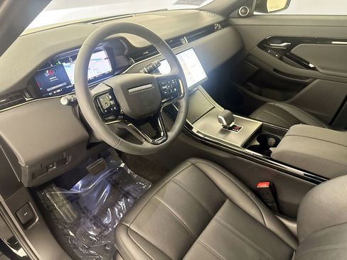 Certified 2026 Land Rover Range Rover Evoque S AWD/4WD image 9