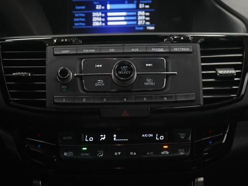 Used 2017 Honda Accord Sport Special Edition image 16