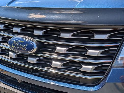 Used 2017 Ford Explorer Limited w/ Equipment Group 303A AWD/4WD image 37