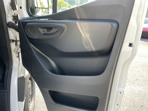 New 2025 Mercedes-Benz Sprinter 2500 image 38