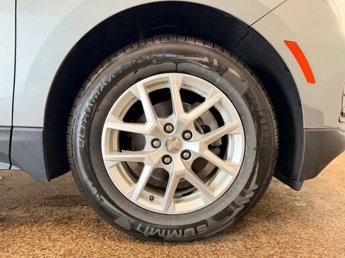 Used 2023 Chevrolet Equinox LS FWD image 27