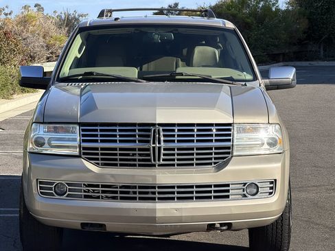 Used 2008 Lincoln Navigator 2WD image 11