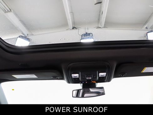 Used 2021 GMC Yukon XL SLT w/ SLT Premium Package AWD/4WD image 22