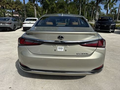 Certified 2025 Lexus ES 300h w/ Premium Package FWD image 24