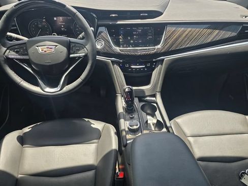 Used 2024 Cadillac XT6 Premium Luxury w/ Technology Package FWD image 17