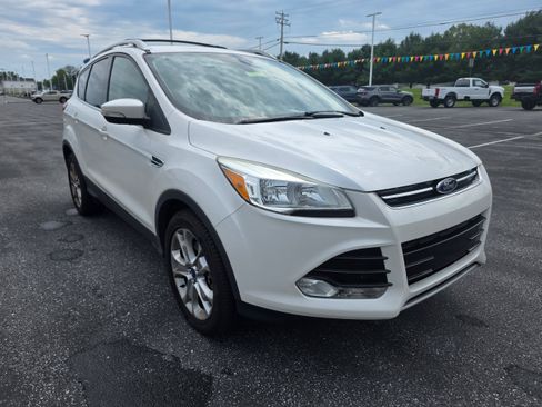 Used 2016 Ford Escape Titanium AWD/4WD image 7