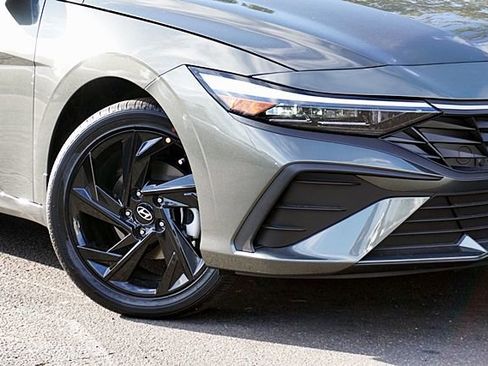 New 2026 Hyundai Elantra Sport image 4