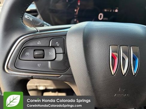 Used 2025 Buick Encore GX Sport Touring AWD/4WD image 29