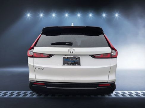 Used 2025 Honda CR-V EX image 4