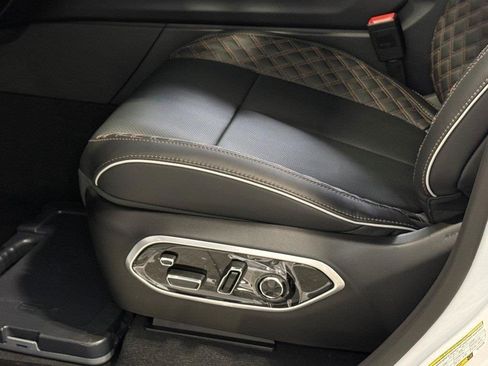 New 2025 Jeep Grand Cherokee Summit image 27