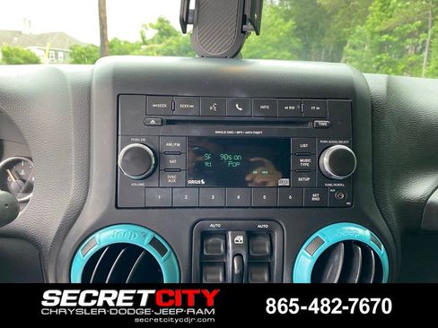Used 2018 Jeep Wrangler Unlimited Sport S AWD/4WD image 15