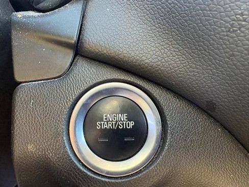 Used 2020 Chevrolet Equinox LT image 12