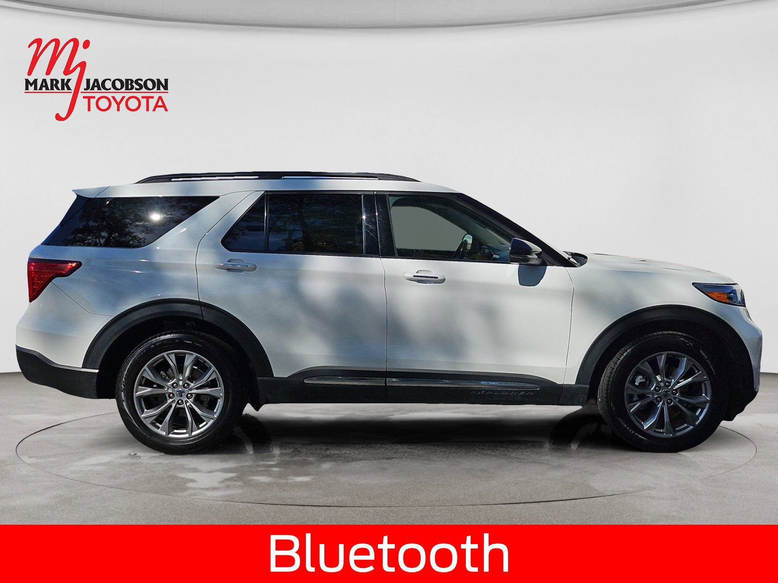 Used 2021 Ford Explorer Limited w/ Class III Trailer Tow Package AWD/4WD image 7