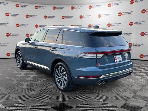 New 2026 Lincoln Aviator AWD image 3