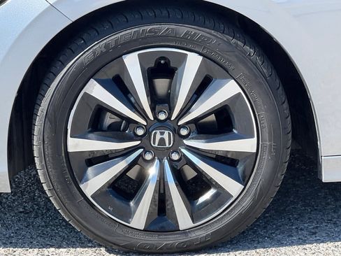 Used 2022 Honda Civic EX image 11