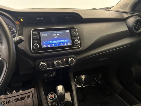 Used 2022 Nissan Kicks S FWD image 35