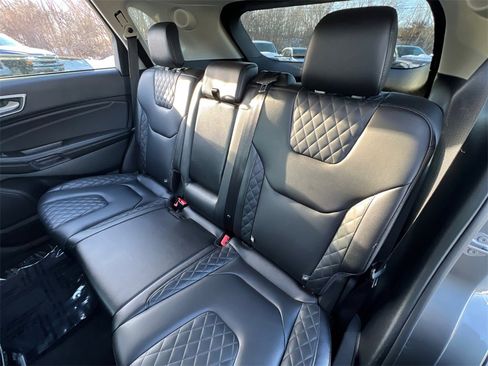 Used 2024 Ford Edge Titanium image 27