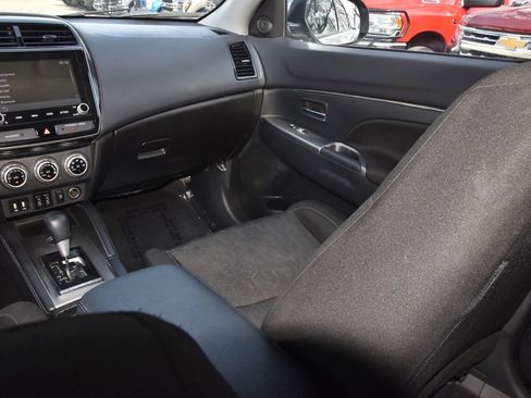 Used 2020 Mitsubishi Outlander Sport SE image 17