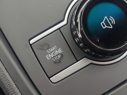 New 2026 Volkswagen Tiguan SE R-Line image 28