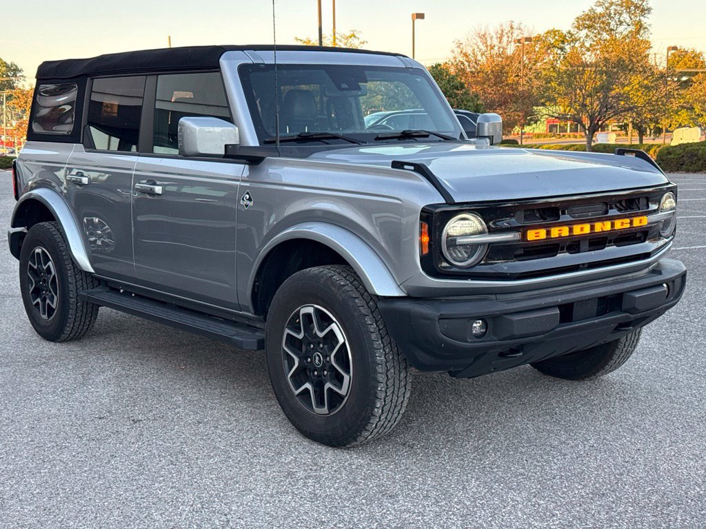 Used 2023 Ford Bronco Outer Banks AWD/4WD image 15