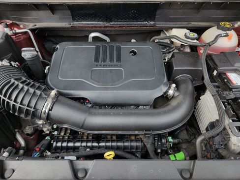 Used 2023 GMC Acadia SLT FWD image 37
