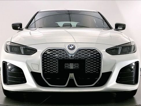 Used 2025 BMW i4 xDrive40i w/ M Sport Package image 2