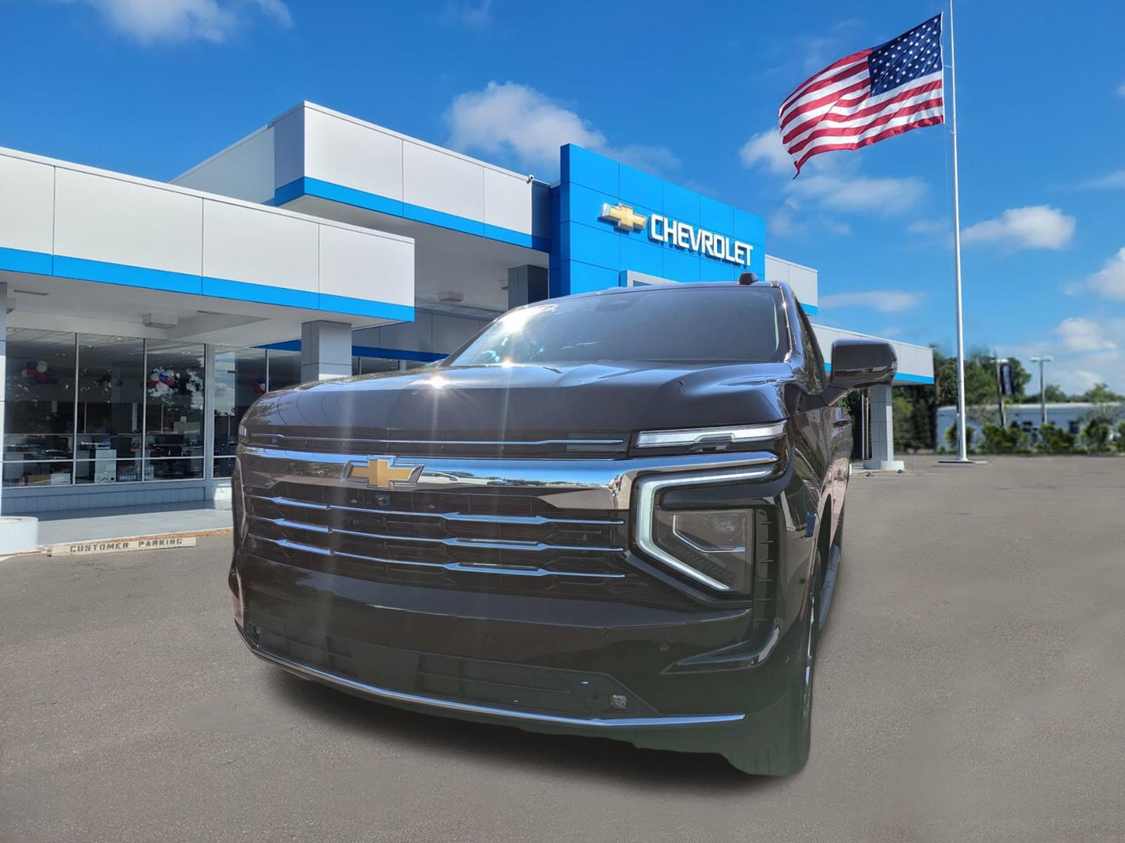 Used 2026 Chevrolet Suburban LT w/ Comfort Package AWD/4WD image 7