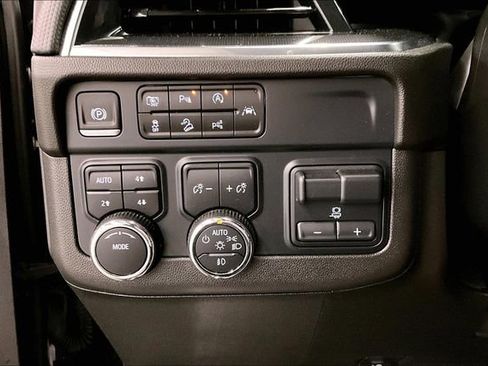 Used 2025 Chevrolet Tahoe RST w/ Comfort Package AWD/4WD image 39
