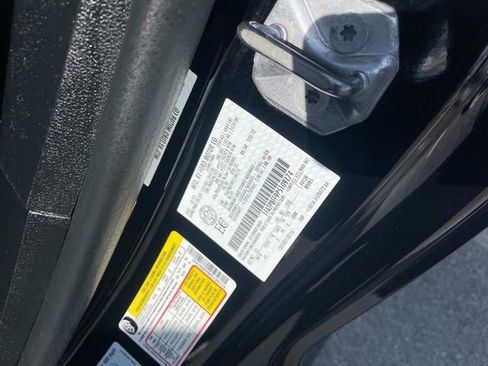 Used 2023 Ford Mustang GT Premium image 19