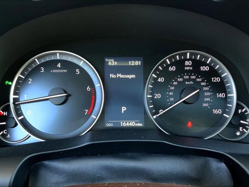 Used 2018 Lexus ES 350 w/ Luxury Package w/Wood Trim FWD image 26
