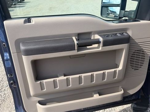 Used 2009 Ford F250 XLT AWD/4WD image 19