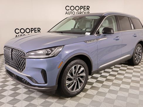 New 2026 Lincoln Aviator Premiere image 10