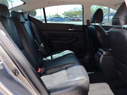 Used 2019 Nissan Altima 2.5 SL FWD image 27