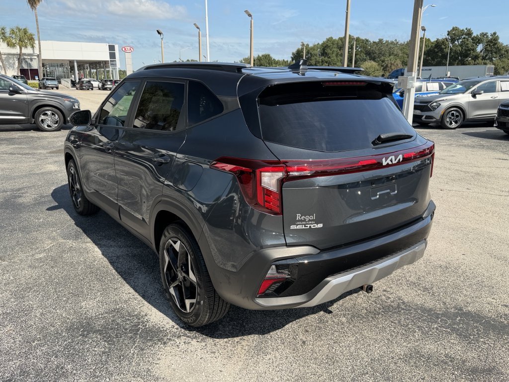 Certified 2025 Kia Seltos S FWD image 7