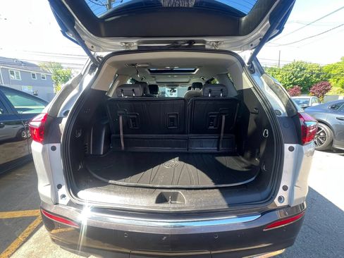Used 2018 Buick Enclave Essence w/ Trailering Package AWD/4WD image 10