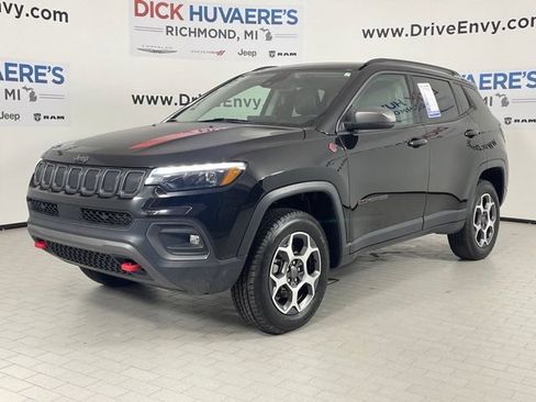 Used 2022 Jeep Compass Trailhawk w/ Trailhawk Elite Group AWD/4WD image 1