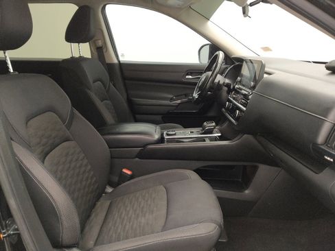Used 2022 Nissan Pathfinder SV AWD/4WD image 21