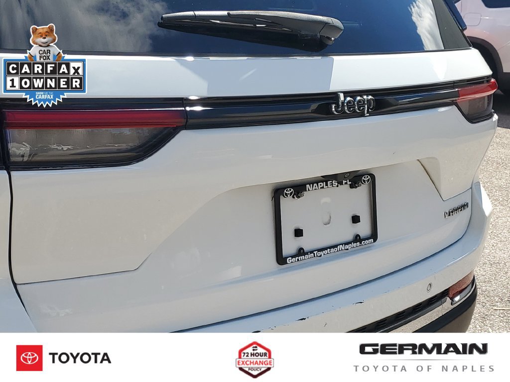 Used 2024 Jeep Grand Cherokee Laredo RWD image 17