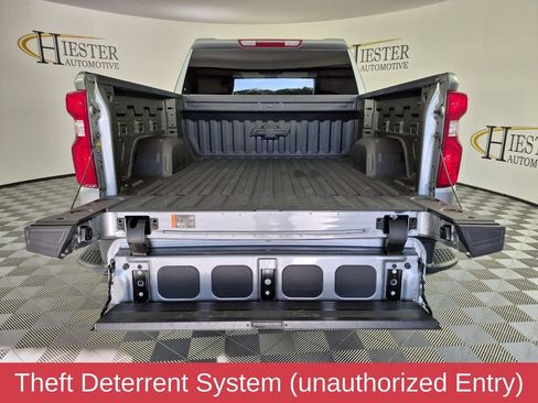 Used 2026 Chevrolet Silverado 1500 Custom Trail Boss w/ Dark Appearance Package AWD/4WD image 32