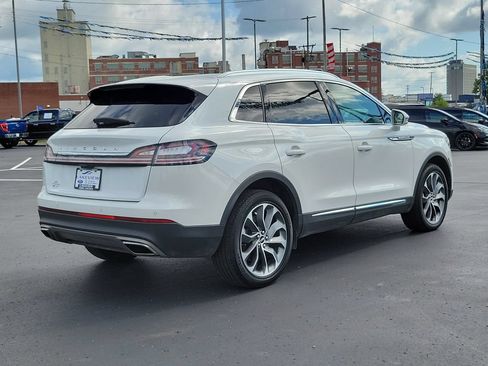 Used 2023 Lincoln Nautilus Reserve w/ Luxury Package AWD/4WD image 3