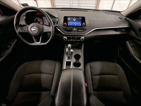 Used 2023 Nissan Altima 2.5 S FWD image 14