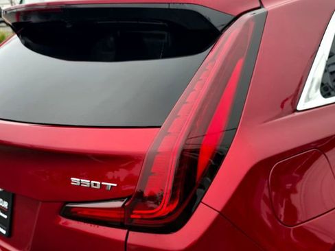 Used 2024 Cadillac XT4 Premium Luxury image 33