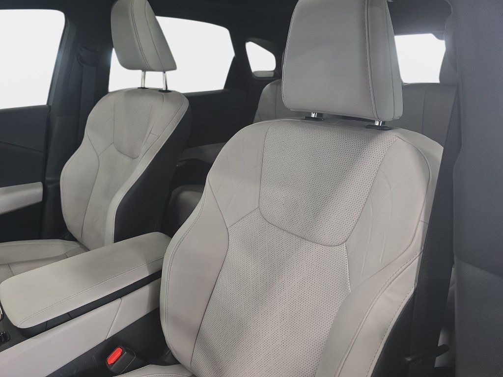 Used 2025 Lexus RX 350h AWD/4WD image 21