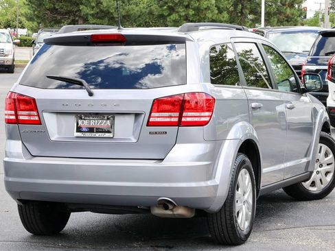 Used 2018 Dodge Journey SE FWD image 19
