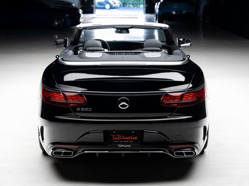 Used 2018 Mercedes-Benz S 560 Cabriolet image 27