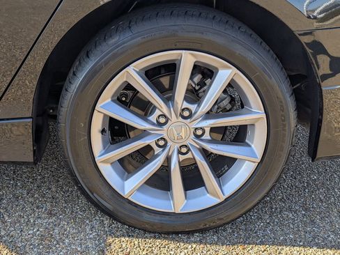 Used 2021 Honda Accord LX image 9